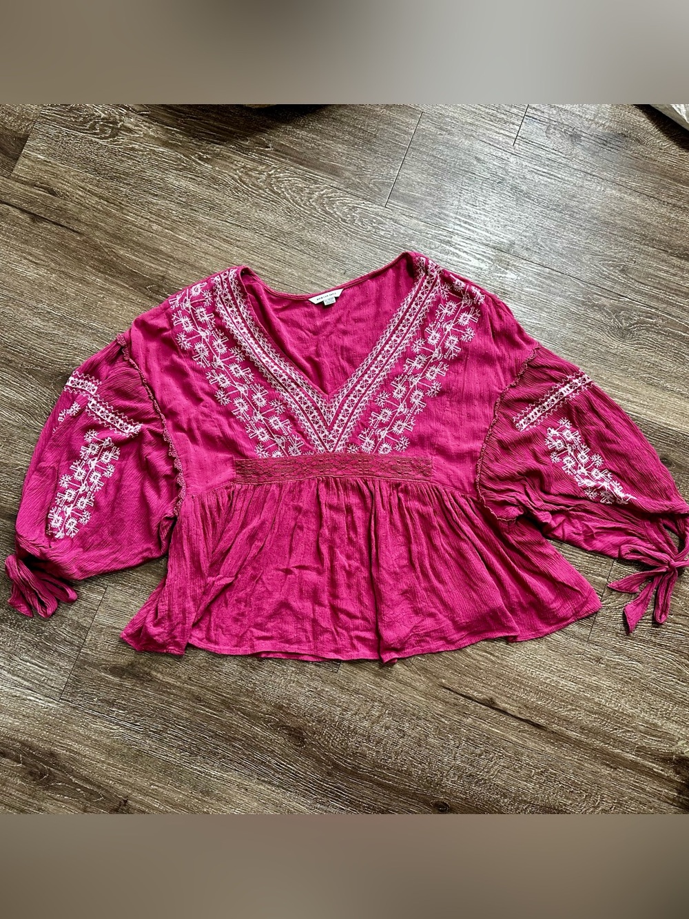 American Eagle Embroidered Oversized V-Neck Peasant Top - Coral/Warm Pink-XXL